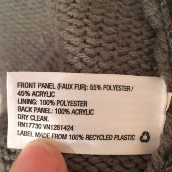 EUC Xhilaration faux fur vest, gray color, women size - Picture 5 of 14